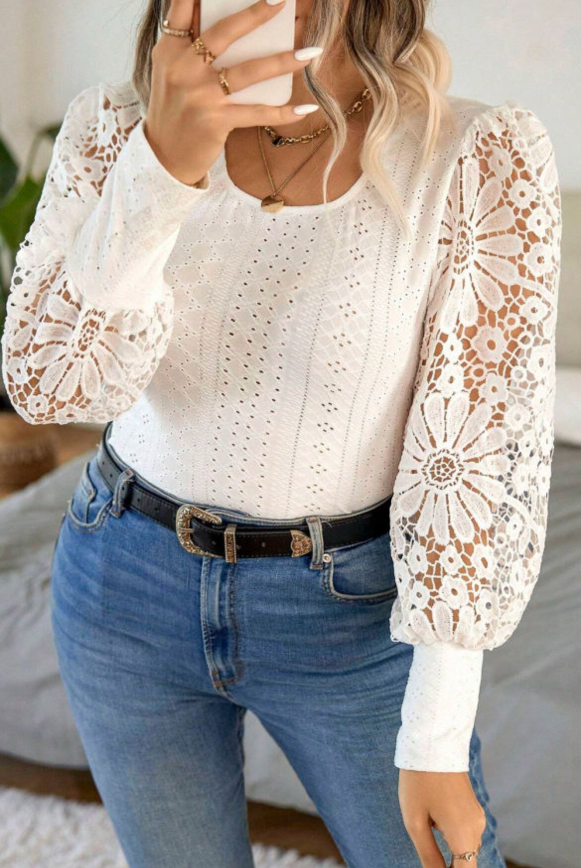 Lace Lantern Sleeve Blouse